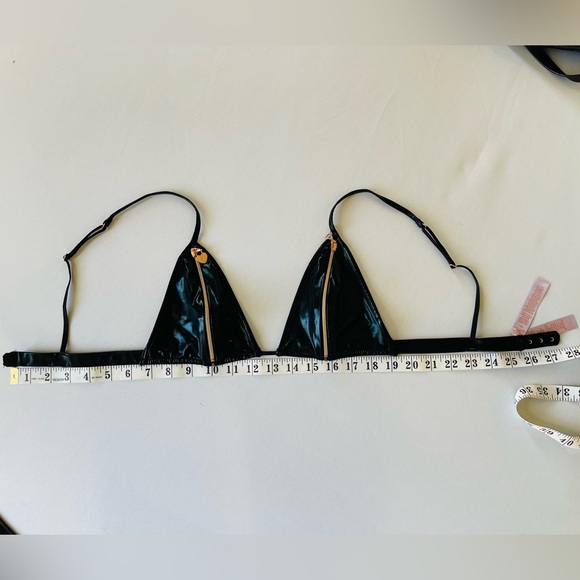 Savage X Fenty Women’s Black “Locket Down Bra Collection,” Size Small (32C/D) - Picture 13 of 14